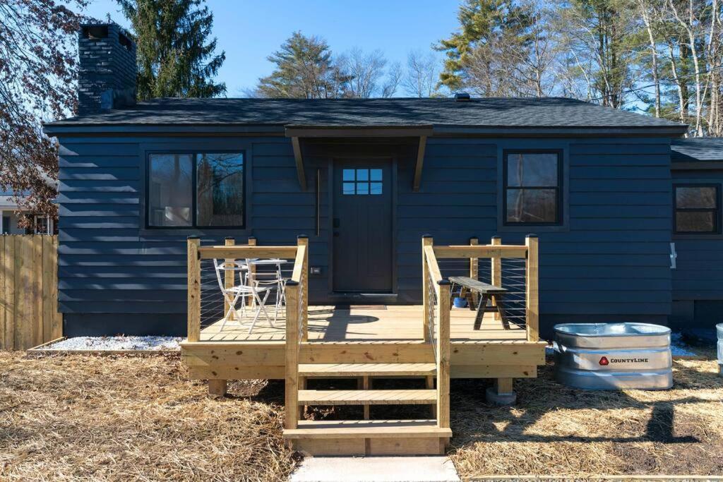 New Paltz Zen Wellness Cabin W/ Hot Tub 외부 사진